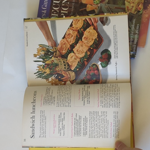 Better Homes & Gardens: Cookies & Candies+Lunches & Brunches+Barbecues & Picnics - Picture 9 of 13